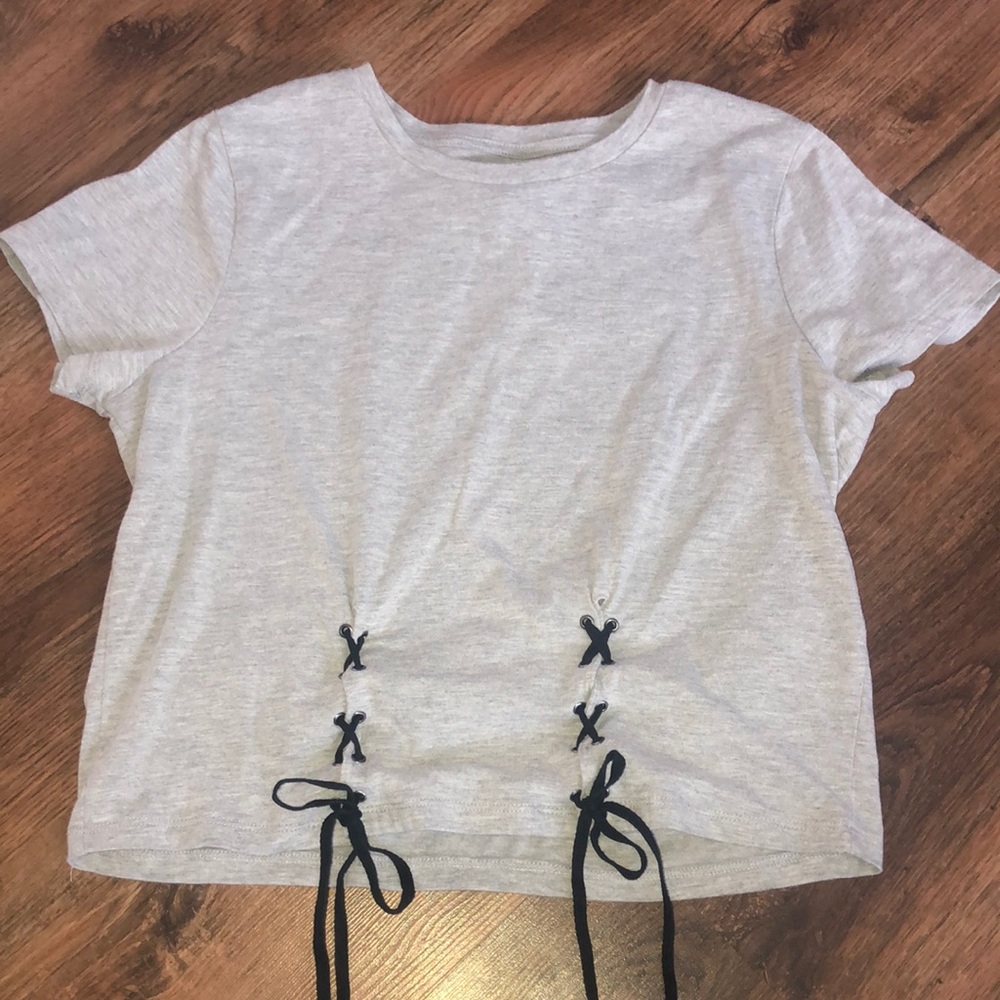 Cropped tee